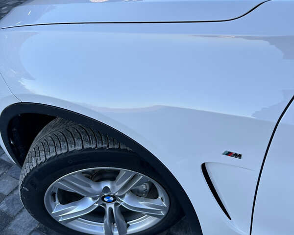 Белый БМВ Х5, объемом двигателя 2.99 л и пробегом 290 тыс. км за 22900 $, фото 2 на Automoto.ua