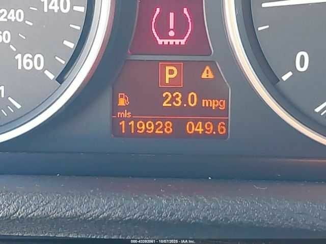 Белый БМВ Х5, объемом двигателя 0 л и пробегом 119 тыс. км за 2500 $, фото 15 на Automoto.ua