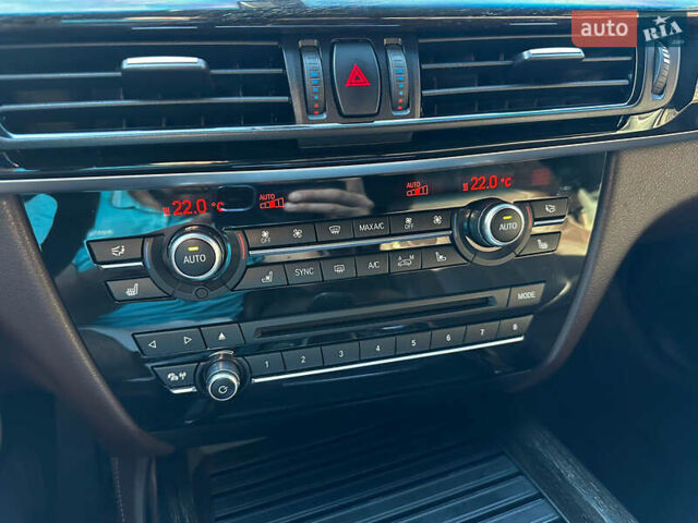 Белый БМВ Х5, объемом двигателя 2.99 л и пробегом 210 тыс. км за 30000 $, фото 16 на Automoto.ua