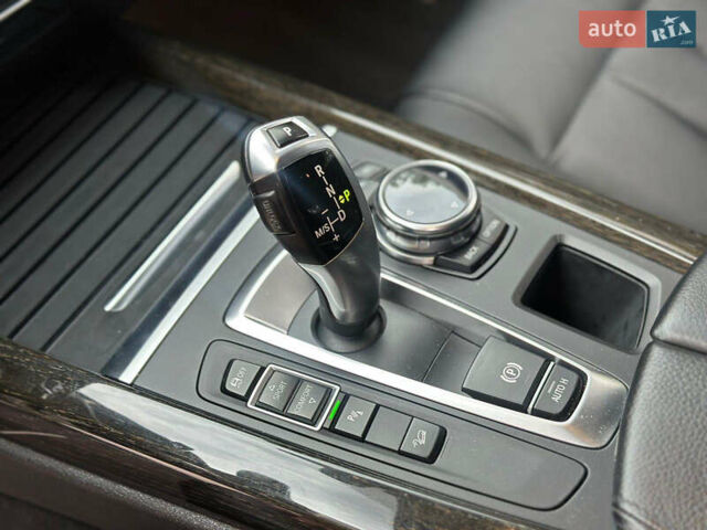 Белый БМВ Х5, объемом двигателя 3 л и пробегом 185 тыс. км за 26300 $, фото 15 на Automoto.ua