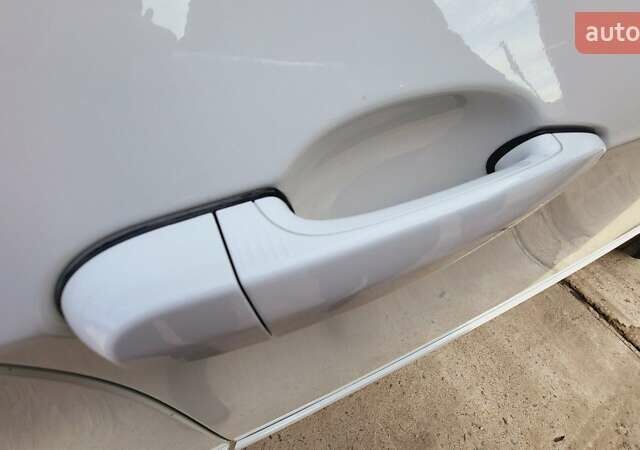 Белый БМВ Х5, объемом двигателя 2.99 л и пробегом 195 тыс. км за 30000 $, фото 45 на Automoto.ua