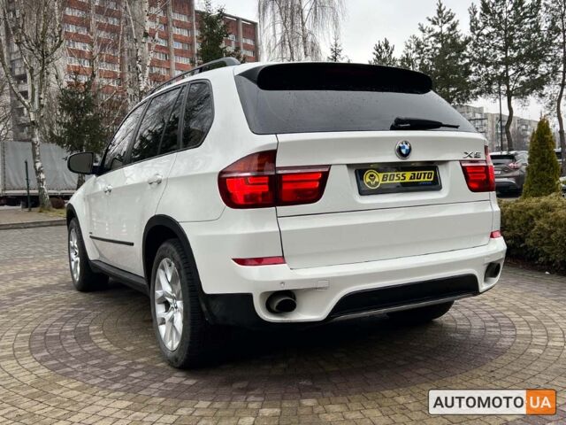 Белый БМВ Х5, объемом двигателя 3 л и пробегом 160 тыс. км за 16500 $, фото 4 на Automoto.ua