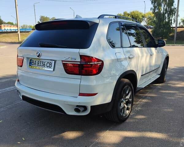 БМВ Х5 2013 в Киеве на Automoto.ua Белый БМВ Х5, объемом двигателя 3 л и пробегом 162 тыс. км за 22000 $, фото 5 на Automoto.ua