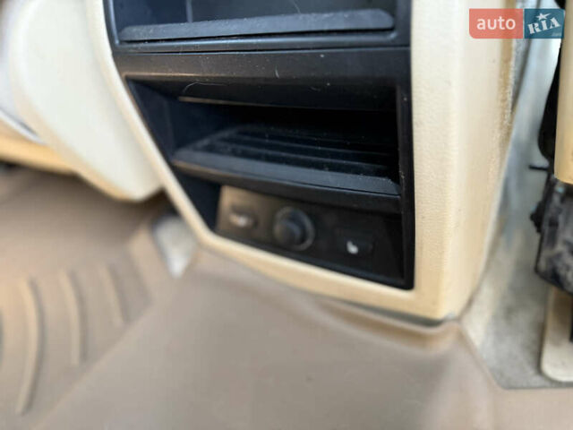 Білий БМВ Х5, об'ємом двигуна 3 л та пробігом 227 тис. км за 13900 $, фото 28 на Automoto.ua