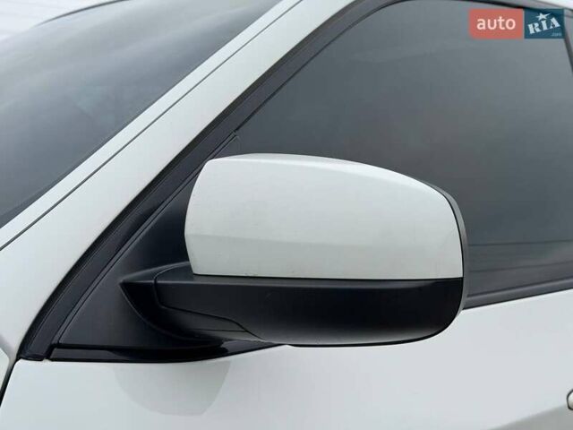 Білий БМВ Х5, об'ємом двигуна 2.98 л та пробігом 179 тис. км за 14850 $, фото 9 на Automoto.ua