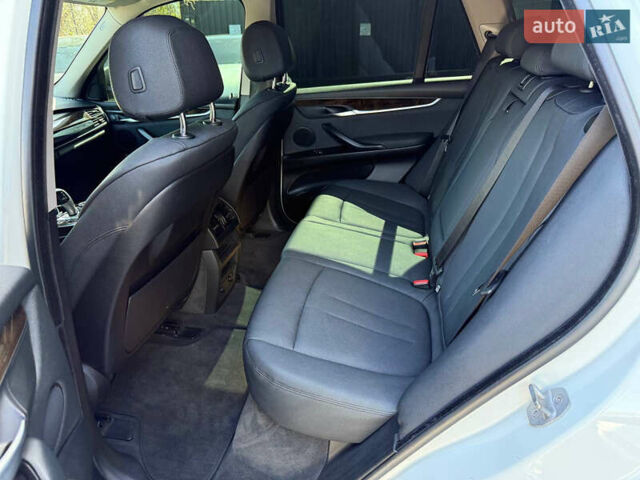 Белый БМВ Х5, объемом двигателя 2.98 л и пробегом 250 тыс. км за 19500 $, фото 8 на Automoto.ua