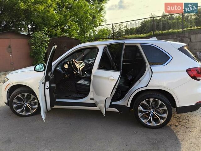 Белый БМВ Х5, объемом двигателя 3 л и пробегом 210 тыс. км за 18900 $, фото 20 на Automoto.ua