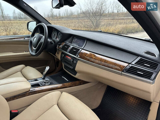 Білий БМВ Х5, об'ємом двигуна 3 л та пробігом 165 тис. км за 20500 $, фото 36 на Automoto.ua