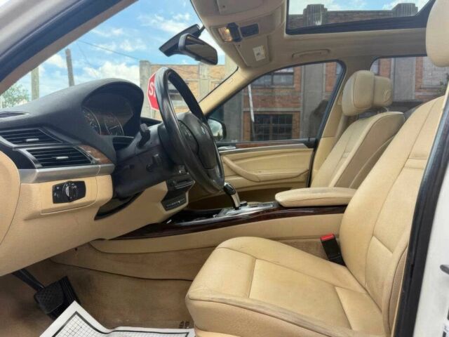 Белый БМВ Х5, объемом двигателя 3 л и пробегом 80 тыс. км за 13800 $, фото 8 на Automoto.ua