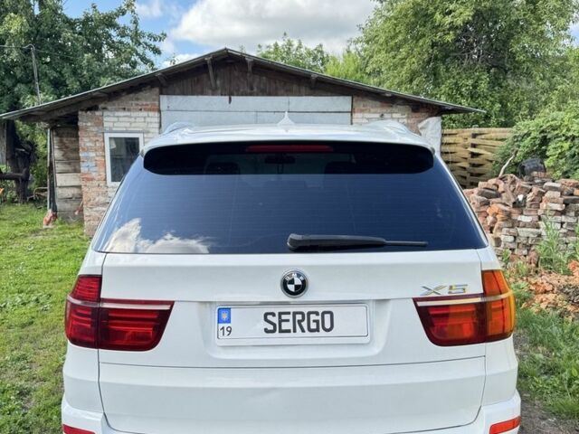 Белый БМВ Х5, объемом двигателя 3 л и пробегом 180 тыс. км за 12500 $, фото 1 на Automoto.ua