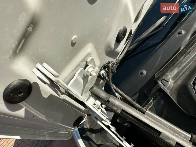 Белый БМВ Х5, объемом двигателя 2.99 л и пробегом 210 тыс. км за 32500 $, фото 37 на Automoto.ua