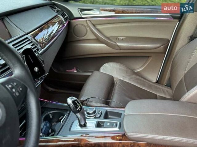 Білий БМВ Х5, об'ємом двигуна 2.99 л та пробігом 142 тис. км за 23999 $, фото 26 на Automoto.ua