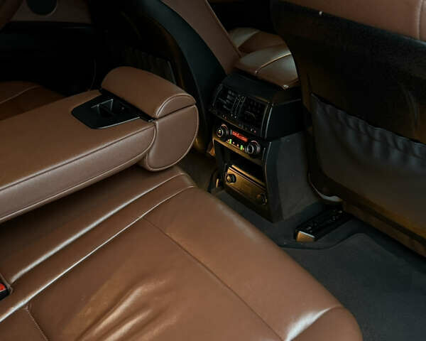 Белый БМВ Х5, объемом двигателя 3 л и пробегом 224 тыс. км за 13300 $, фото 56 на Automoto.ua