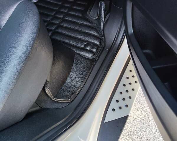 БМВ Х5 2013 в Киеве на Automoto.ua Белый БМВ Х5, объемом двигателя 3 л и пробегом 162 тыс. км за 22000 $, фото 15 на Automoto.ua