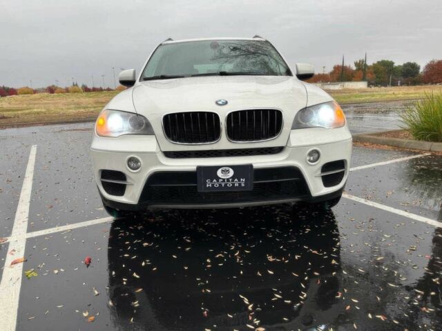 Белый БМВ Х5, объемом двигателя 3 л и пробегом 84 тыс. км за 3000 $, фото 1 на Automoto.ua