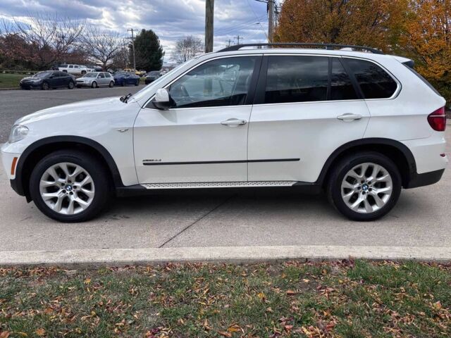 Белый БМВ Х5, объемом двигателя 3 л и пробегом 81 тыс. км за 4500 $, фото 3 на Automoto.ua