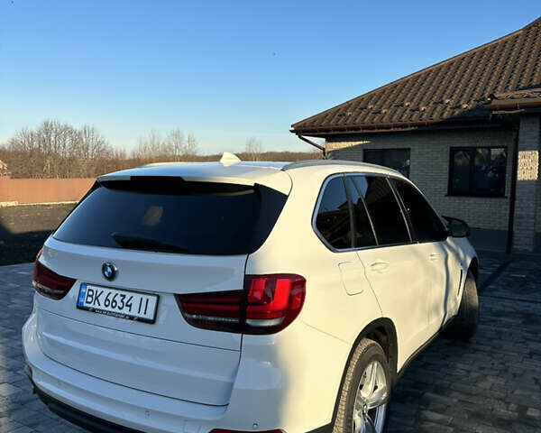 Белый БМВ Х5, объемом двигателя 2.99 л и пробегом 290 тыс. км за 22900 $, фото 9 на Automoto.ua