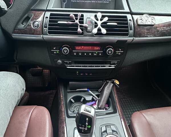 БМВ Х5 2013 в Тернополе на Automoto.ua Белый БМВ Х5, объемом двигателя 2.98 л и пробегом 222 тыс. км за 16666 $, фото 18 на Automoto.ua