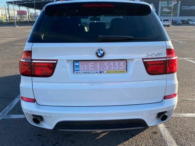 Белый БМВ Х5, объемом двигателя 3 л и пробегом 140 тыс. км за 12999 $, фото 1 на Automoto.ua