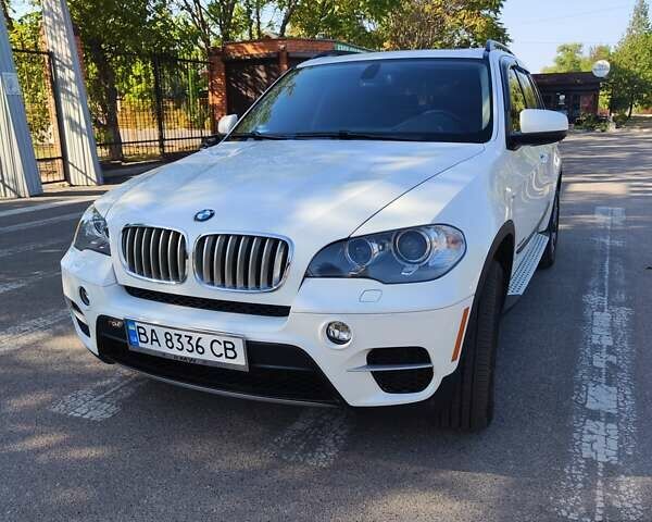 БМВ Х5 2013 в Киеве на Automoto.ua Белый БМВ Х5, объемом двигателя 3 л и пробегом 162 тыс. км за 22000 $, фото 1 на Automoto.ua