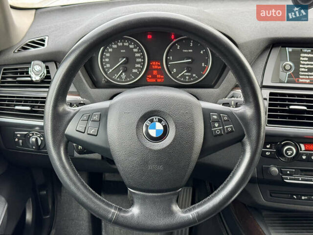 Білий БМВ Х5, об'ємом двигуна 3 л та пробігом 162 тис. км за 22500 $, фото 47 на Automoto.ua