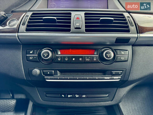 Білий БМВ Х5, об'ємом двигуна 3 л та пробігом 162 тис. км за 22500 $, фото 54 на Automoto.ua