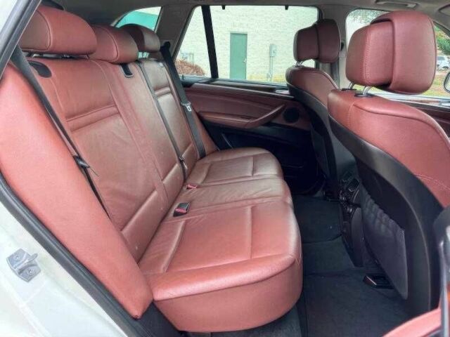 Белый БМВ Х5, объемом двигателя 3 л и пробегом 145 тыс. км за 7200 $, фото 14 на Automoto.ua