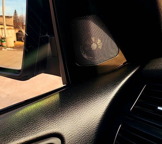 Белый БМВ Х5, объемом двигателя 3 л и пробегом 200 тыс. км за 27500 $, фото 5 на Automoto.ua