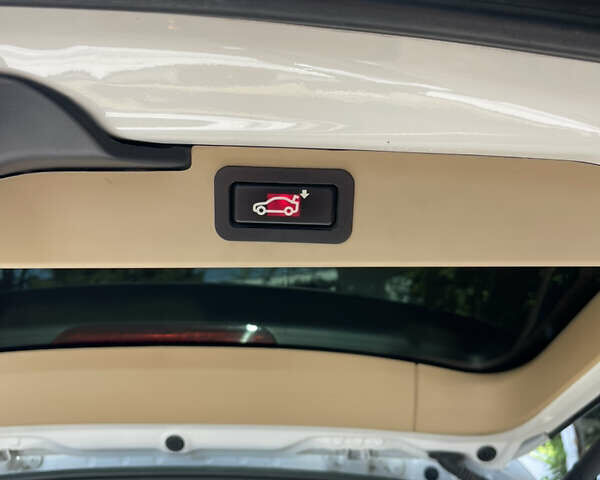 Белый БМВ Х5, объемом двигателя 2.98 л и пробегом 204 тыс. км за 15500 $, фото 5 на Automoto.ua