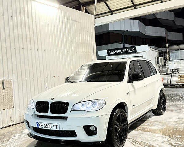 Белый БМВ Х5, объемом двигателя 3 л и пробегом 208 тыс. км за 15500 $, фото 19 на Automoto.ua