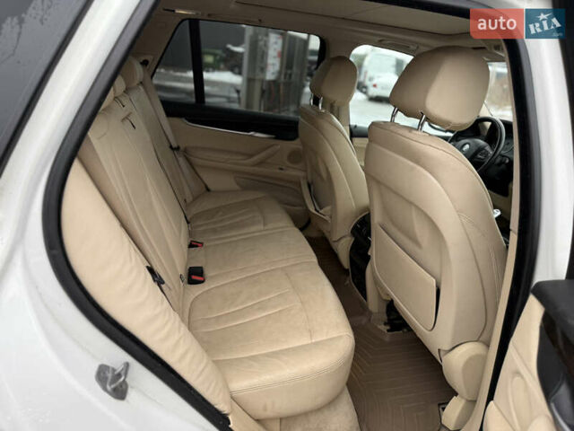 Білий БМВ Х5, об'ємом двигуна 3 л та пробігом 227 тис. км за 13900 $, фото 27 на Automoto.ua