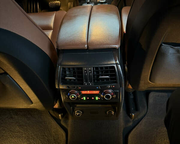 Белый БМВ Х5, объемом двигателя 3 л и пробегом 224 тыс. км за 13300 $, фото 61 на Automoto.ua