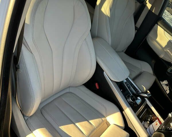 Белый БМВ Х5, объемом двигателя 2.99 л и пробегом 290 тыс. км за 22900 $, фото 8 на Automoto.ua