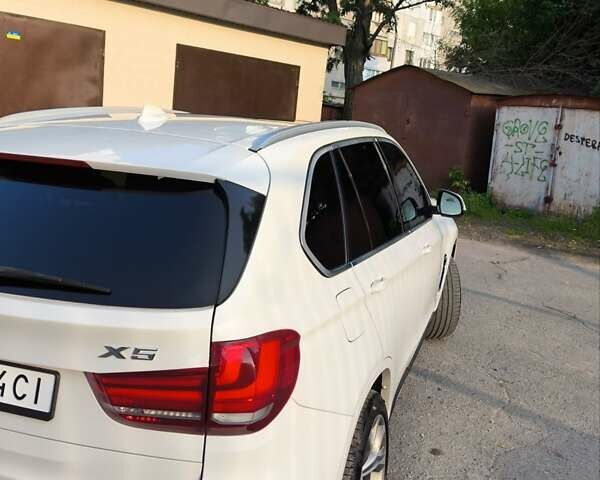 Белый БМВ Х5, объемом двигателя 3 л и пробегом 210 тыс. км за 18900 $, фото 5 на Automoto.ua