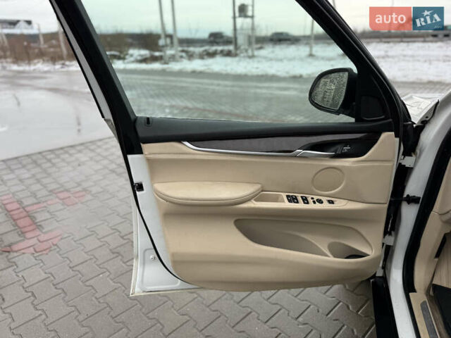 Білий БМВ Х5, об'ємом двигуна 3 л та пробігом 227 тис. км за 13900 $, фото 13 на Automoto.ua