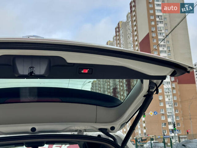 Білий БМВ Х5, об'ємом двигуна 3 л та пробігом 162 тис. км за 22500 $, фото 59 на Automoto.ua