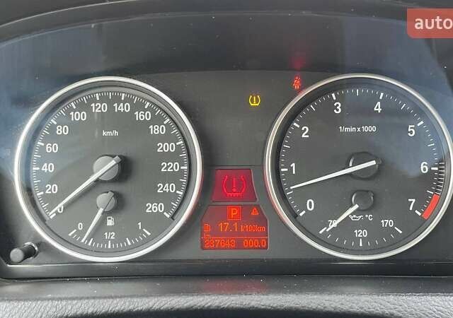 Белый БМВ Х5, объемом двигателя 2.98 л и пробегом 237 тыс. км за 16490 $, фото 15 на Automoto.ua