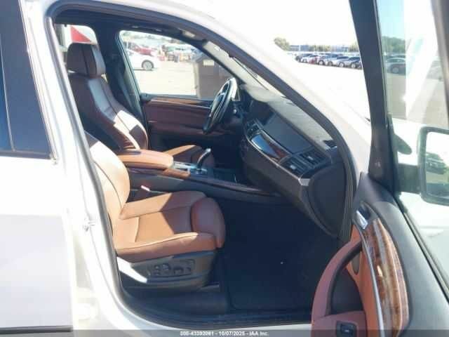 Белый БМВ Х5, объемом двигателя 0 л и пробегом 119 тыс. км за 2500 $, фото 4 на Automoto.ua