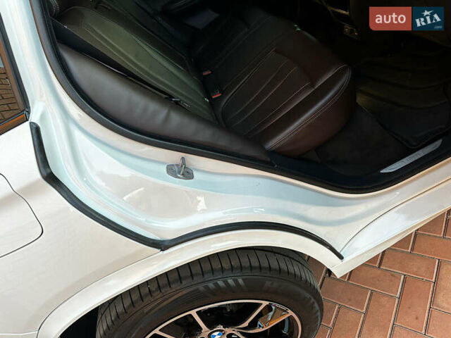 Белый БМВ Х5, объемом двигателя 2.99 л и пробегом 210 тыс. км за 32500 $, фото 25 на Automoto.ua