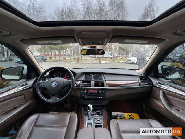 Белый БМВ Х5, объемом двигателя 3 л и пробегом 160 тыс. км за 16500 $, фото 14 на Automoto.ua