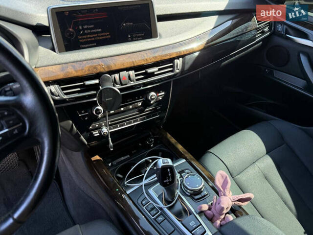 Белый БМВ Х5, объемом двигателя 2.98 л и пробегом 250 тыс. км за 19500 $, фото 9 на Automoto.ua