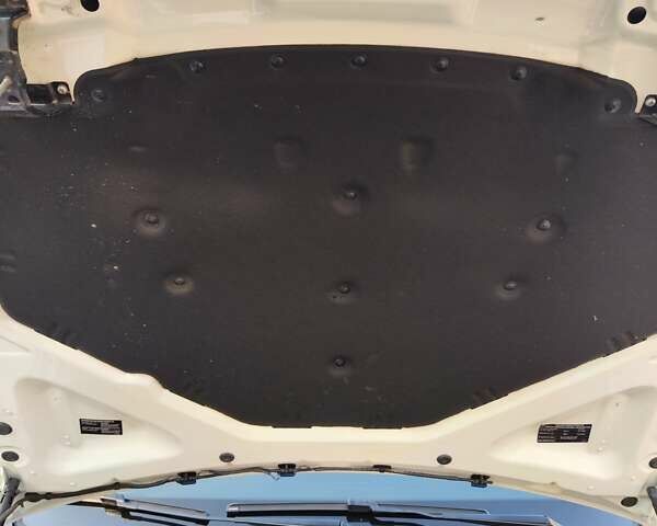 БМВ Х5 2013 в Киеве на Automoto.ua Белый БМВ Х5, объемом двигателя 3 л и пробегом 162 тыс. км за 22000 $, фото 32 на Automoto.ua