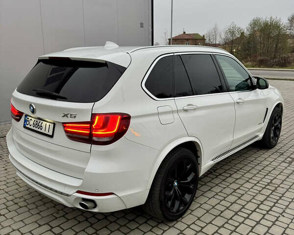 Білий БМВ Х5, об'ємом двигуна 2.98 л та пробігом 245 тис. км за 18900 $, фото 13 на Automoto.ua