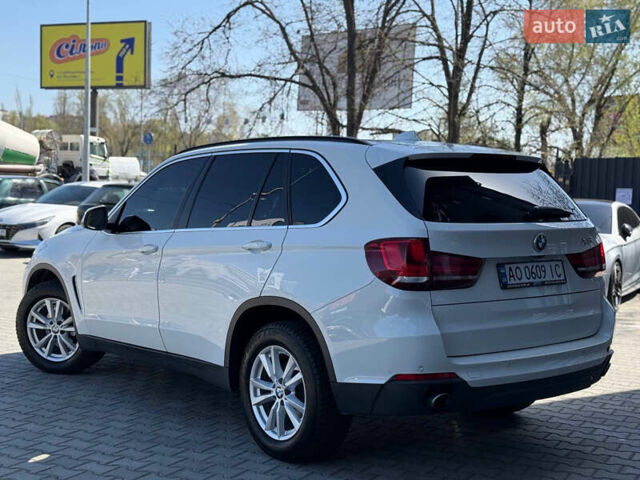 Белый БМВ Х5, объемом двигателя 2.98 л и пробегом 250 тыс. км за 19500 $, фото 2 на Automoto.ua