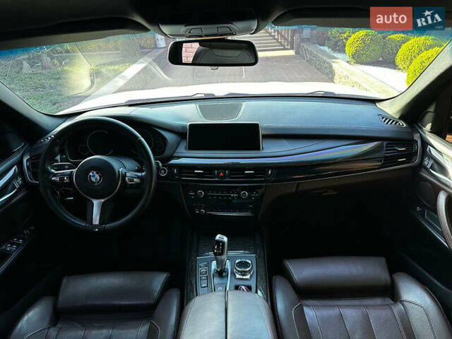 Белый БМВ Х5, объемом двигателя 2.99 л и пробегом 210 тыс. км за 30000 $, фото 10 на Automoto.ua