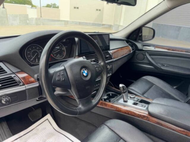 Белый БМВ Х5, объемом двигателя 3 л и пробегом 90 тыс. км за 6000 $, фото 8 на Automoto.ua