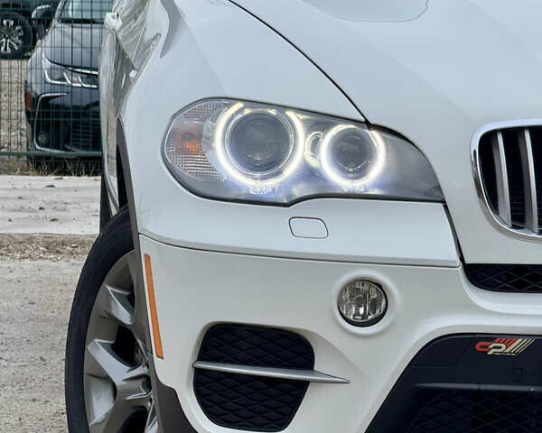 Білий БМВ Х5, об'ємом двигуна 3 л та пробігом 162 тис. км за 22500 $, фото 78 на Automoto.ua