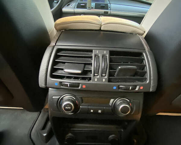 БМВ Х5 2013 в Львове на Automoto.ua Белый БМВ Х5, объемом двигателя 2.98 л и пробегом 142 тыс. км за 13000 $, фото 8 на Automoto.ua