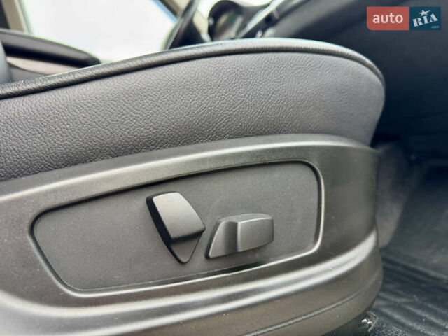 Білий БМВ Х5, об'ємом двигуна 3 л та пробігом 162 тис. км за 22500 $, фото 42 на Automoto.ua