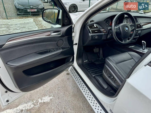 Білий БМВ Х5, об'ємом двигуна 3 л та пробігом 162 тис. км за 22500 $, фото 8 на Automoto.ua
